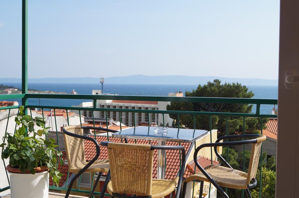 Apartments Mario With Private Parking Makarska Exteriör bild