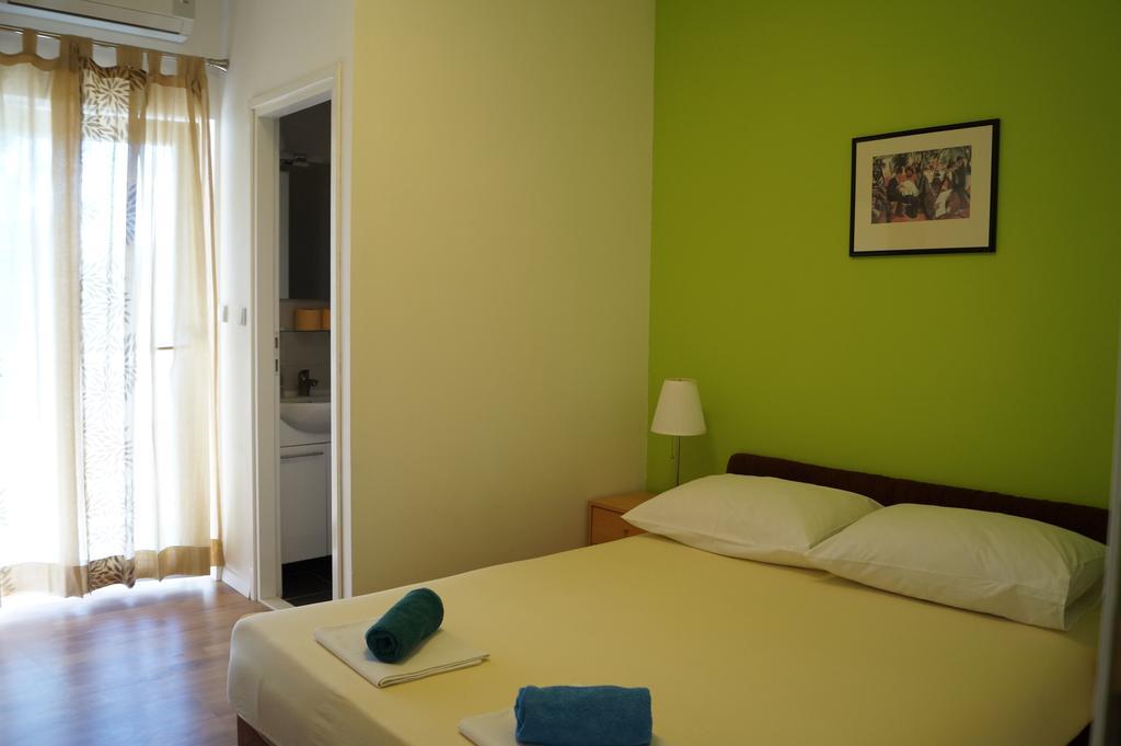 Apartments Mario With Private Parking Makarska Exteriör bild