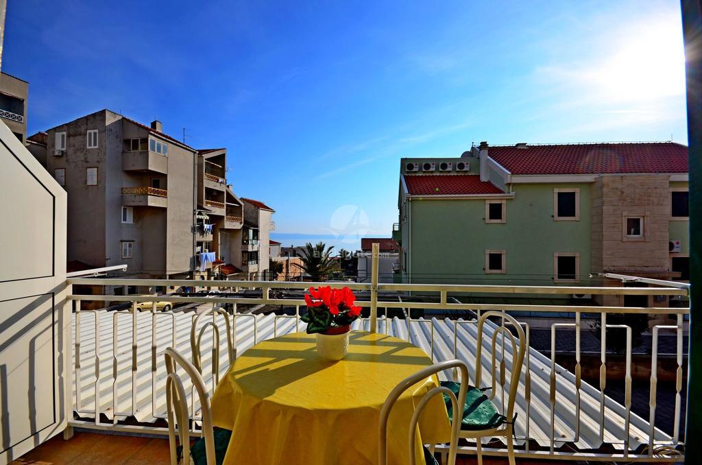 Apartments Mario With Private Parking Makarska Rum bild