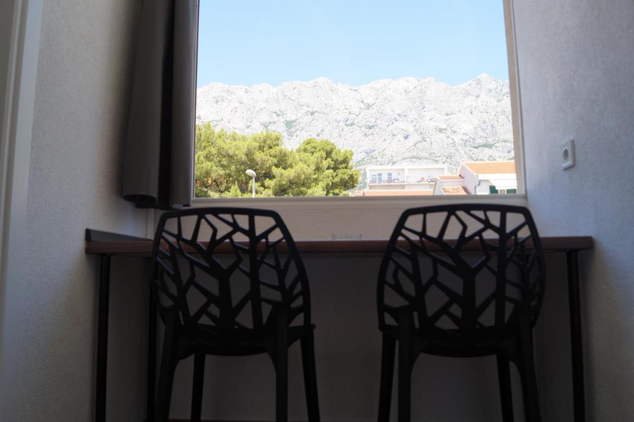 Apartments Mario With Private Parking Makarska Exteriör bild